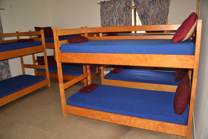 Pink Hostel Accra Exterior photo